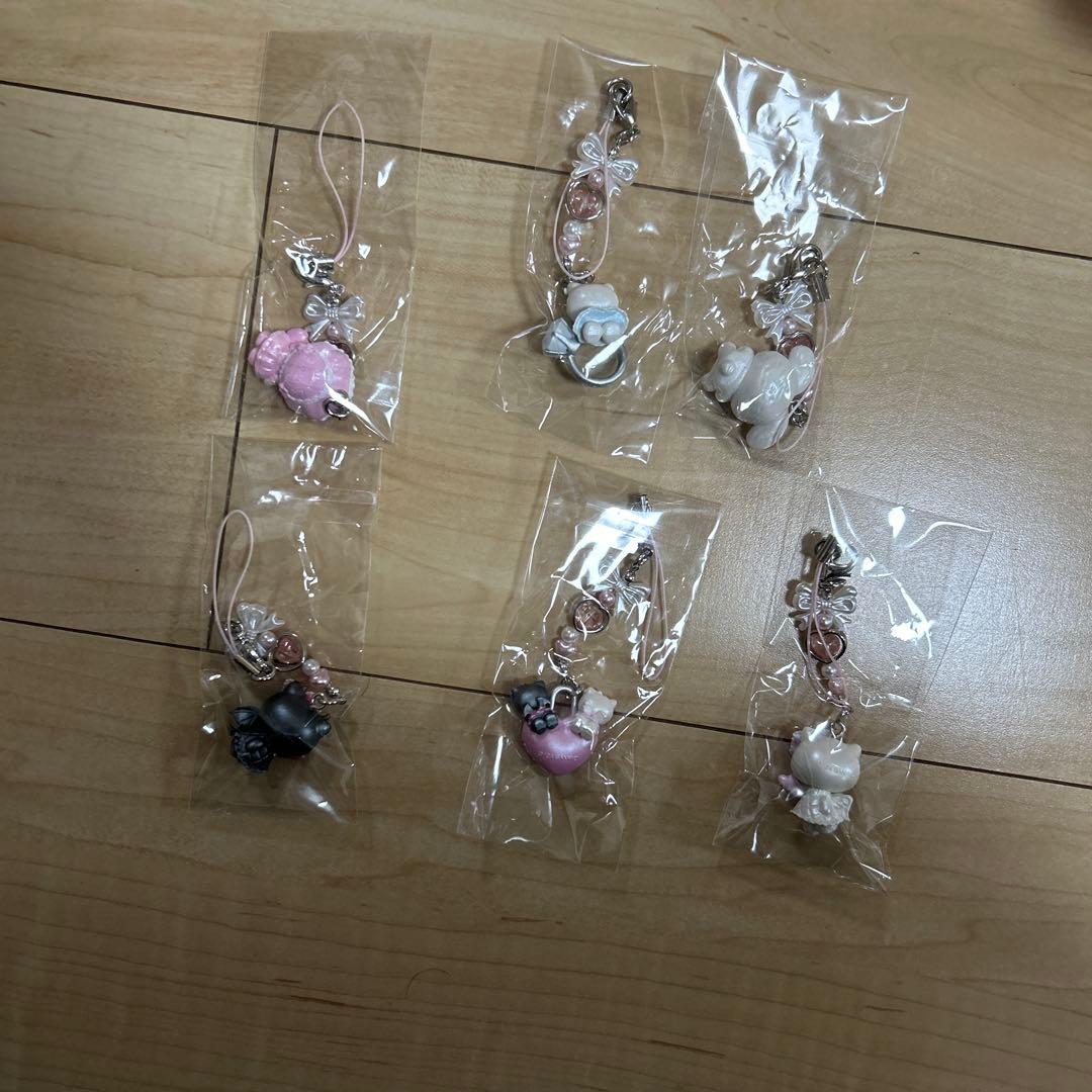 ハローキティ　シークレットストラップ　6個セット