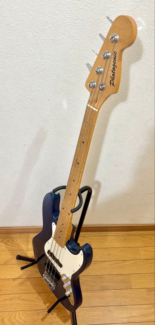 Photogenic フォトジェニックエレキベース・ダークブルー（ソフトケース）