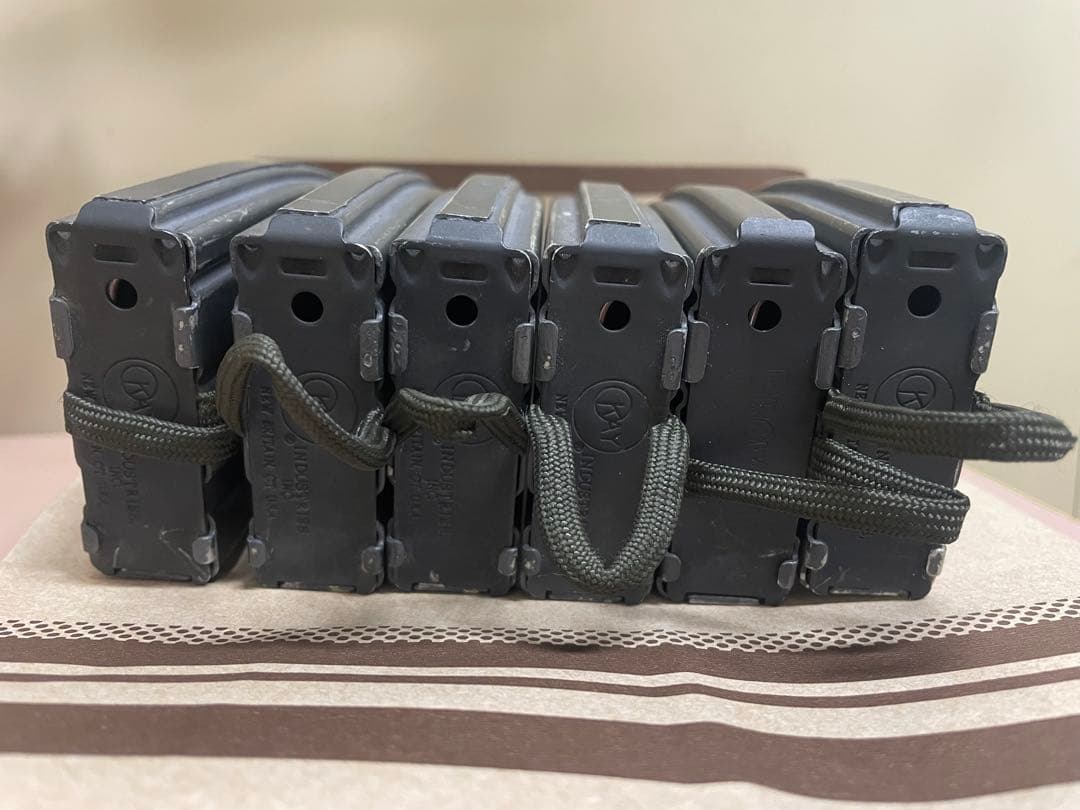 実物　米軍放出品　5.56mmマガジン