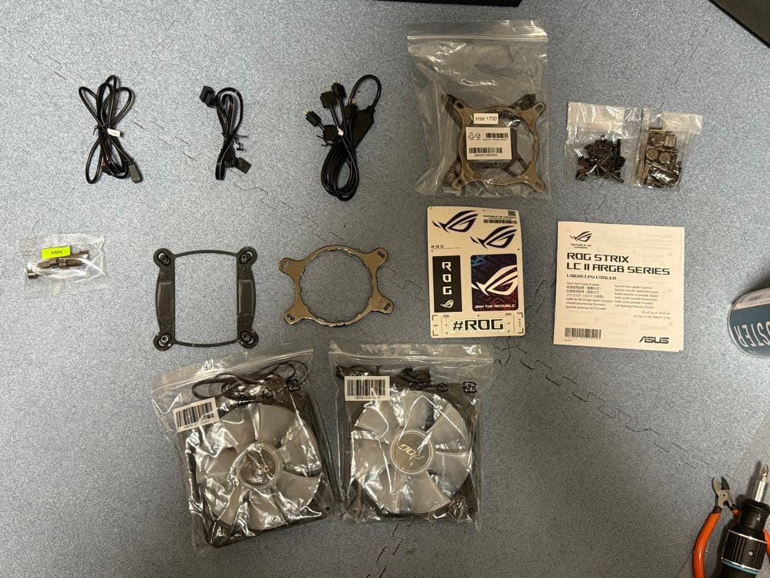 ROG STRIX LC II 240 ARGB 簡易水冷