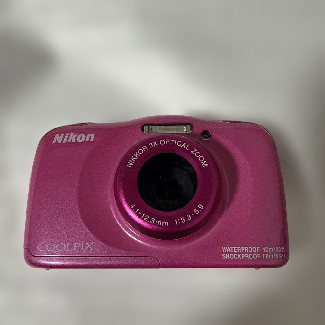 ❗️激安価格❗️デジカメ　本体　Nikon Coolpix W100