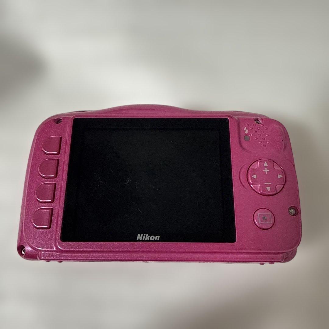 ❗️激安価格❗️デジカメ　本体　Nikon Coolpix W100