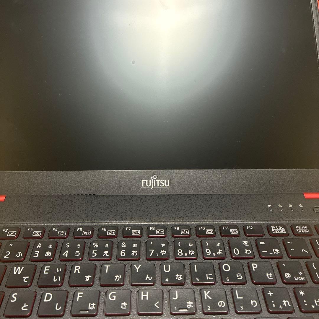 富士通　LIFEBOOK UH75/B3