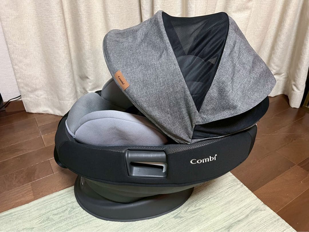 Combi THE S ザエス　ISOFIX チャイルドシート グレー