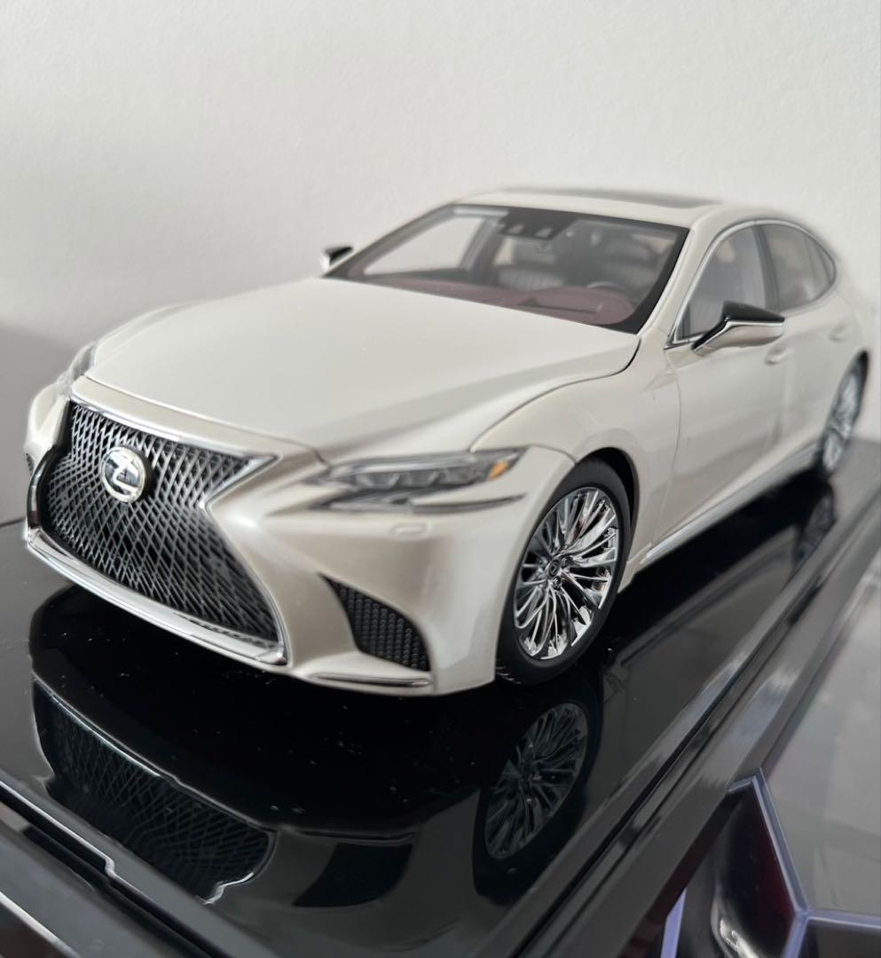 AUTOartLexus LS 500h1/18 ホワイト ミニカー1/18