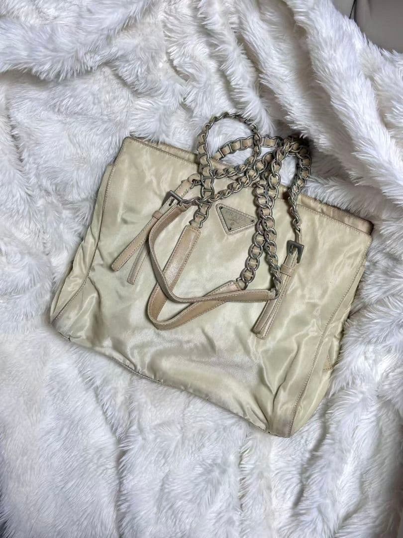 PRADA（プラダ）チェーンショルダーバッグ