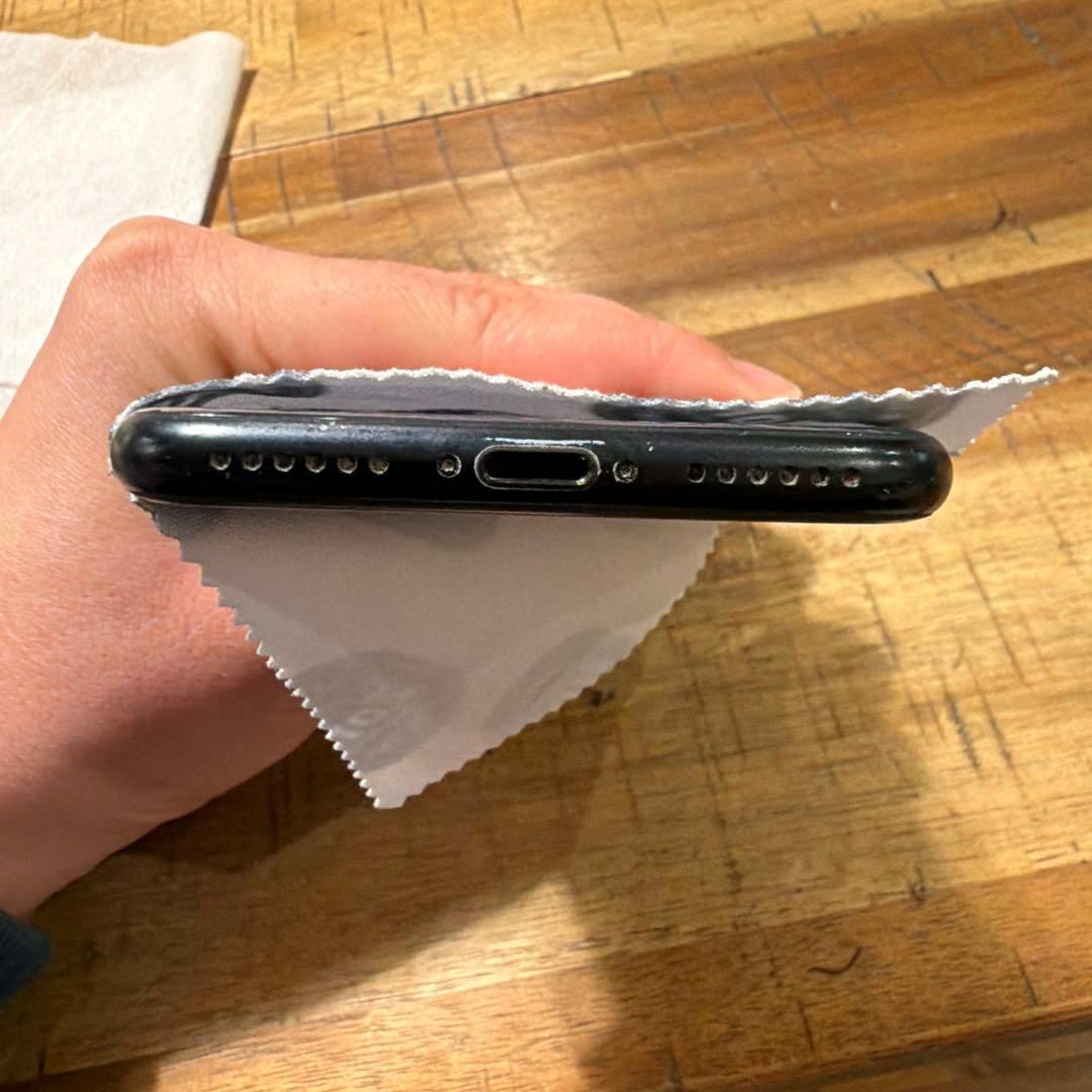 iPhone SE3 256gb SIMフリー