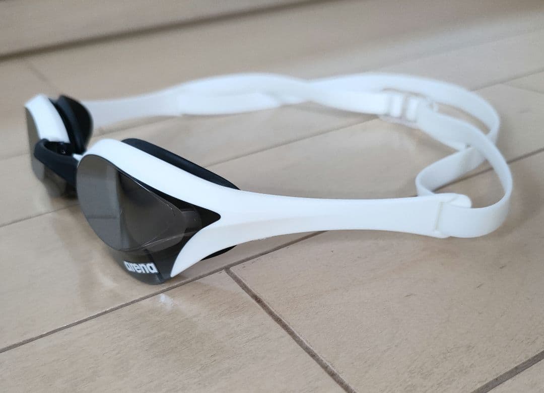 arena コブラウルトラミラー 競泳用ゴーグル海外モデル