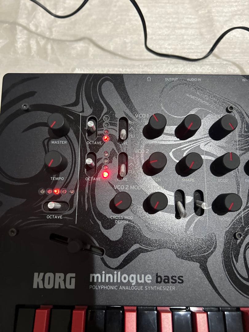 【美品】KORG minilogue bass Limited
