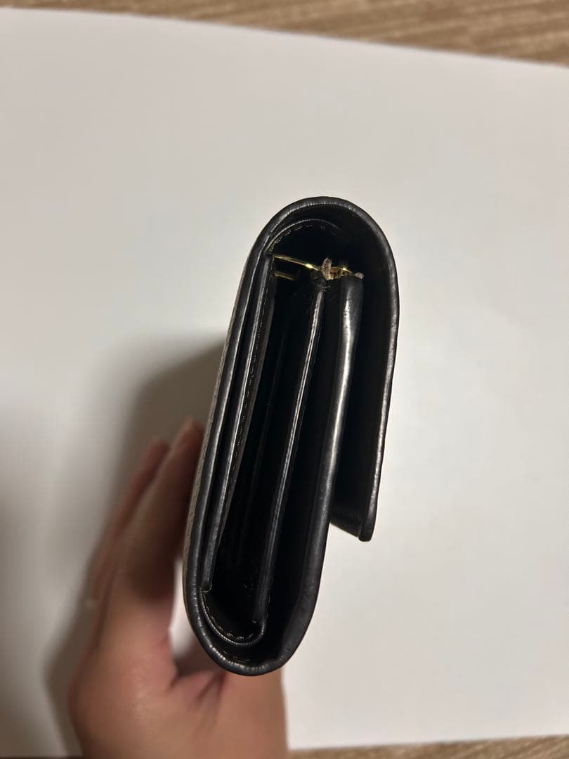 LOUIS VUITTON ポルトフォイユ　カプシーヌコンパクト　三つ折り財布