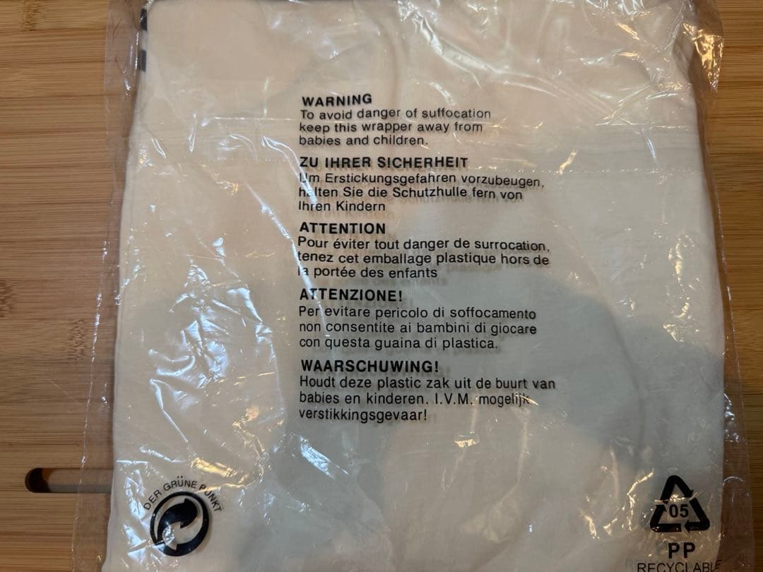 r*k様 Oasis adidas コラボ 2025ツアー Tシャツ クリーム色