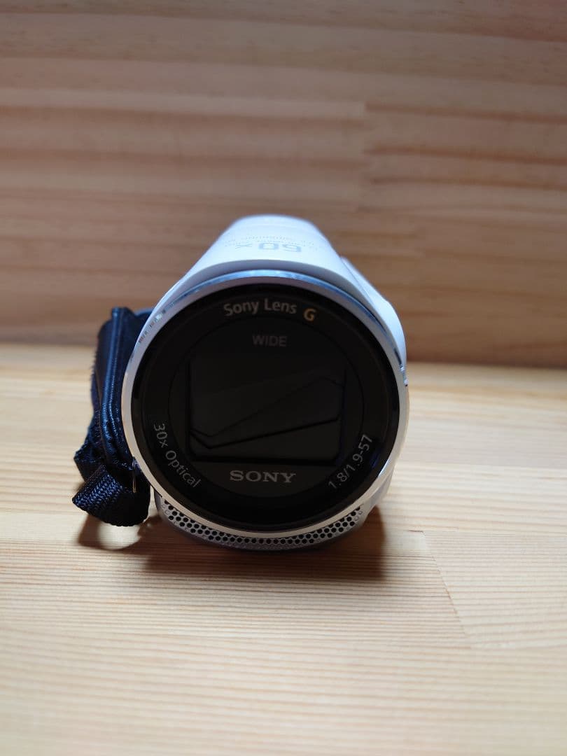 チ*プ様 【訳あり】SONYハンディカム HDR-CX670 ホワイト おまけ付