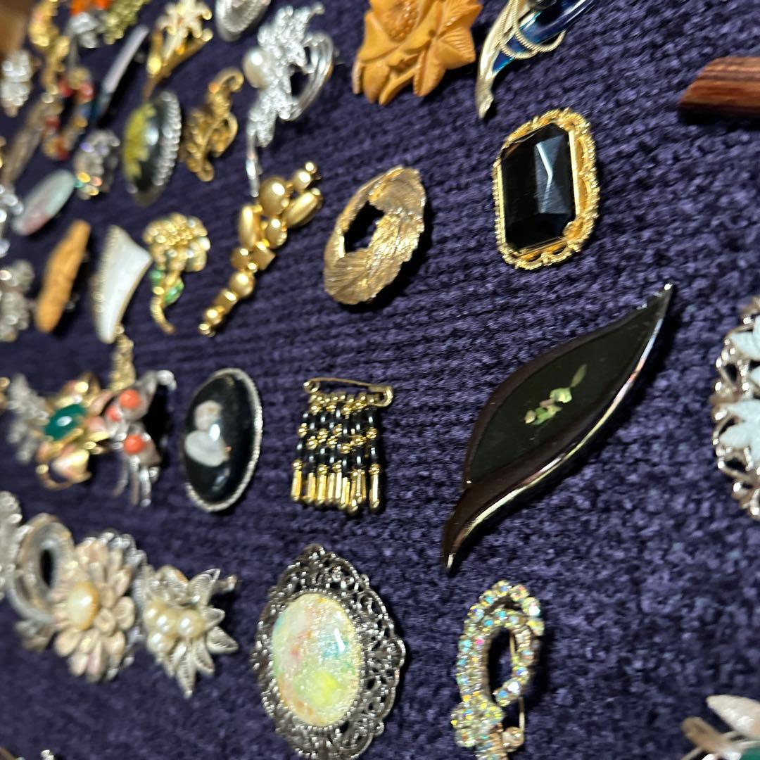 【vintage】ブローチ　大量　130点以上　まとめ売り