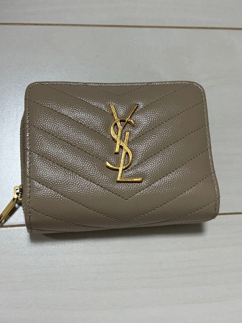 SAINT LAURENT ベージュ 二つ折り財布