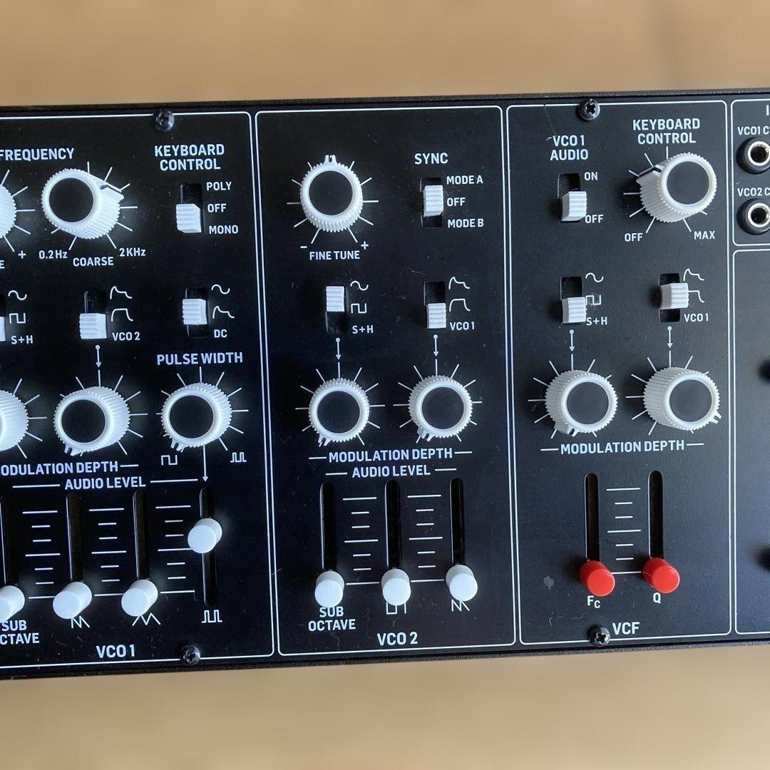 Behringer CAT デュオフォニックアナログシンセサイザ