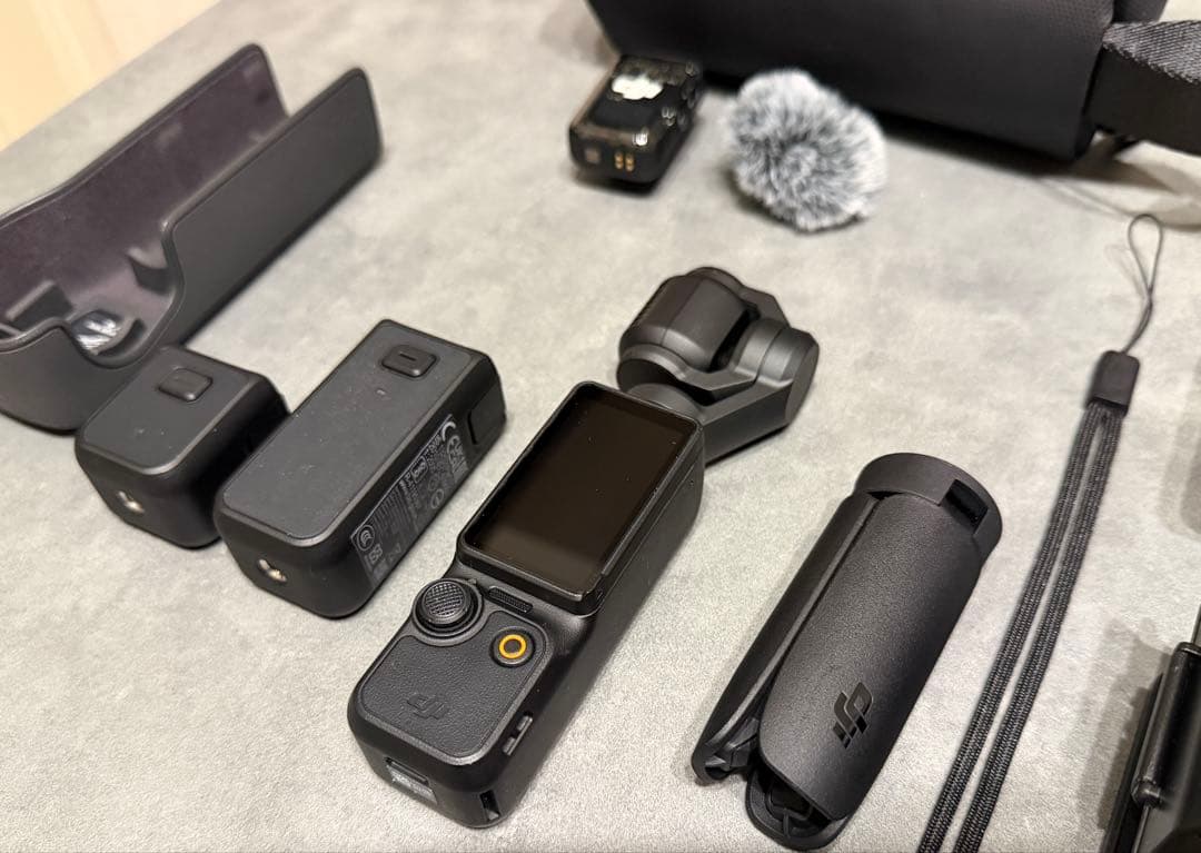 DJI Osmo Pocket 3 クリエイターコンボ（一部付属品欠品あり）
