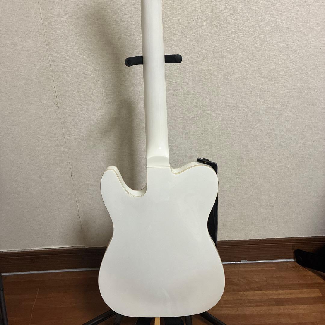 値下げしています。ホワイト セミホロウボディ テレキャスター型エレキギター