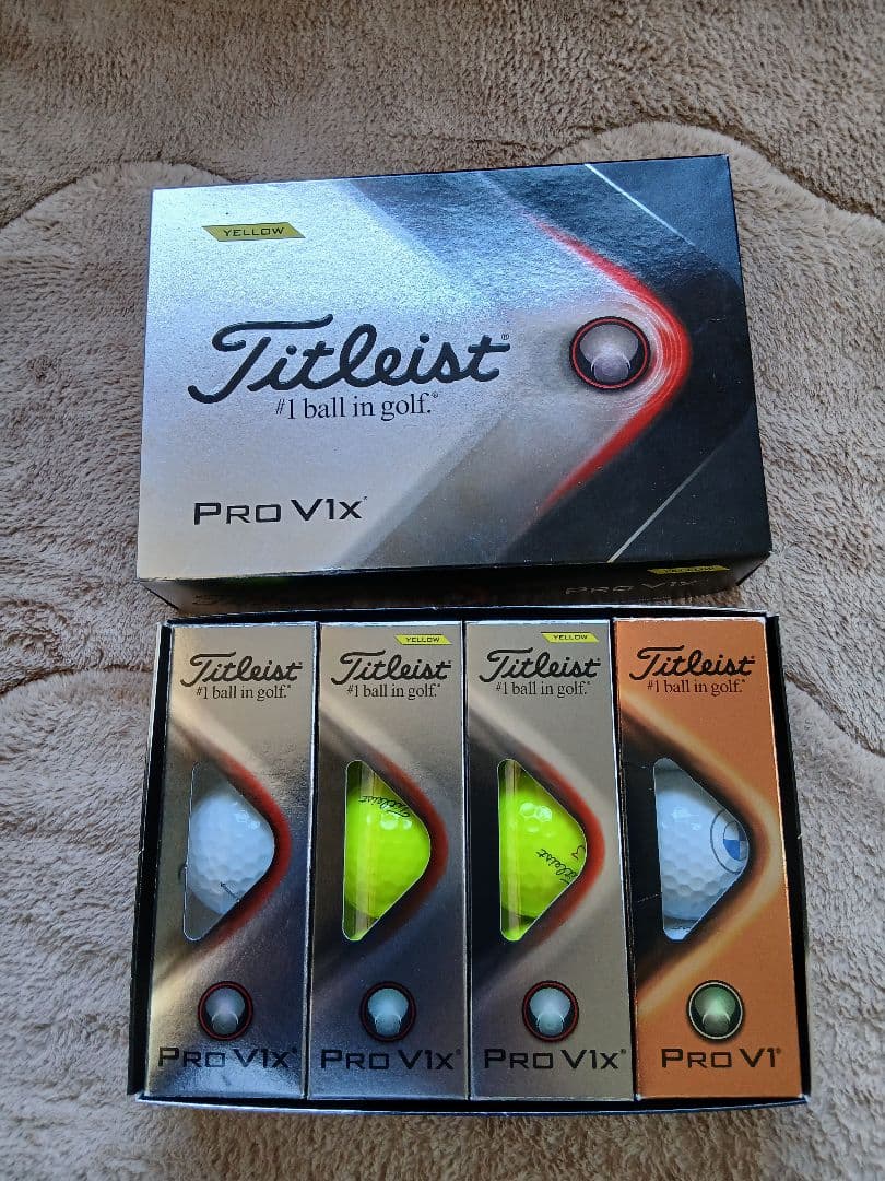 タイトリストボール　PRO V1　新品未使用品　ゴルフ　BMW　1ダース