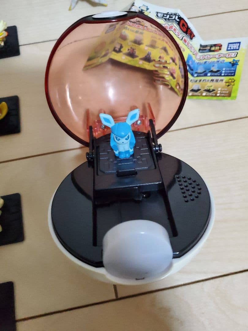 モンコレGET とボール型モンコレGET 対応モンスターボールセット