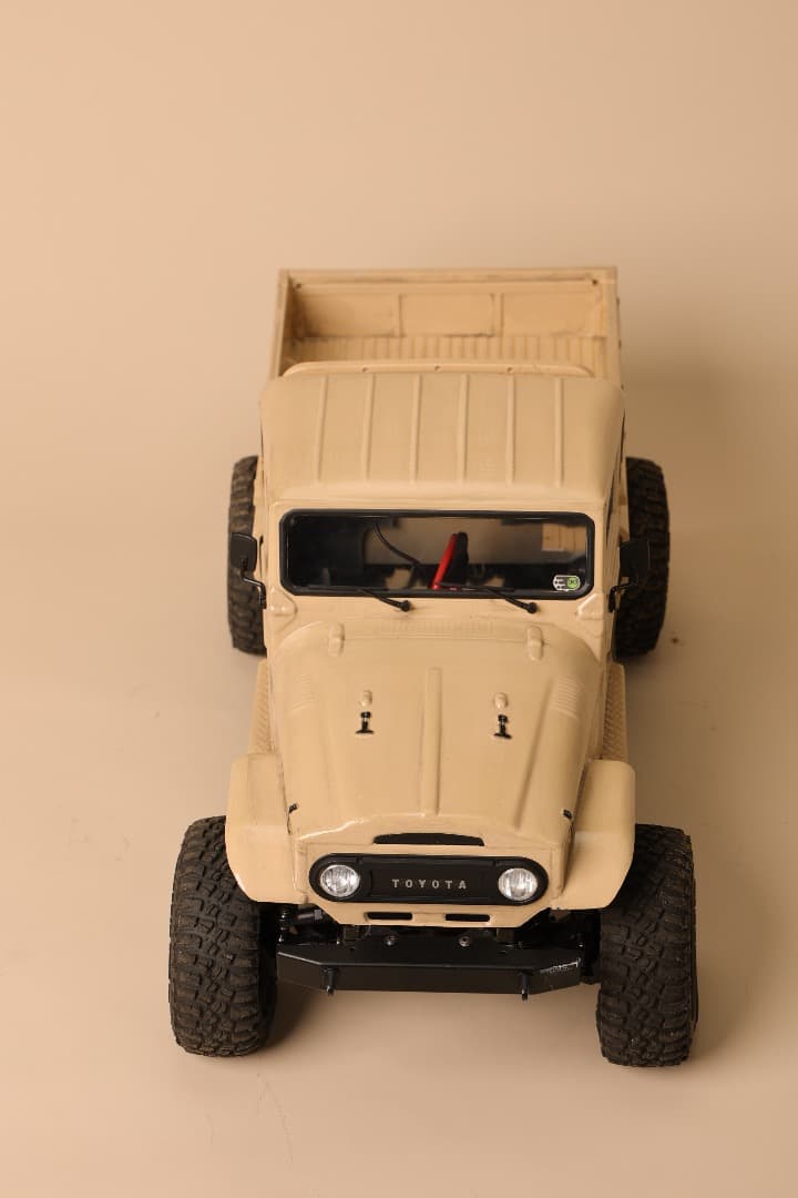 トラクサス TRX4 ランクル40ピックアップ仕様
