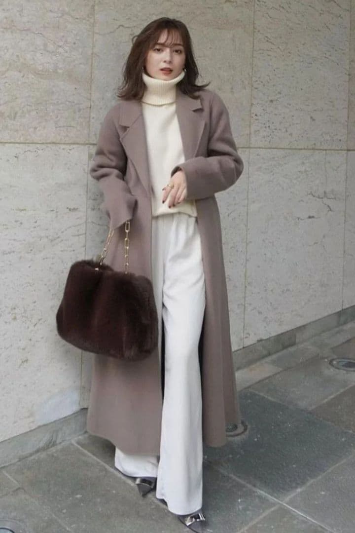 【人気】　近年モデル　アニュアンス　リバーロングコート　ロング　ベルト　Aライン