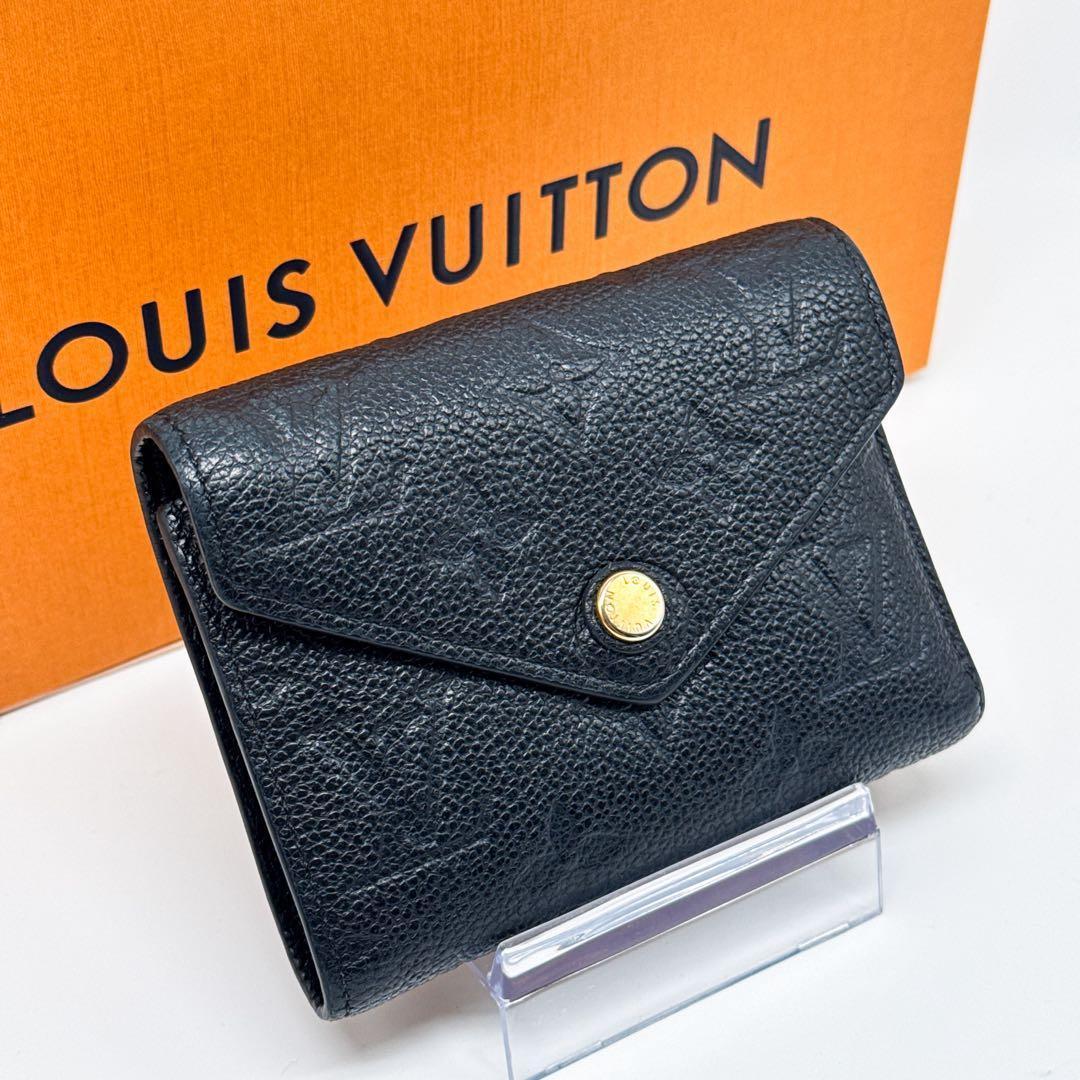 ルイヴィトン モノグラム アンプラント ヴィクトリーヌ 二つ折り財布 黒