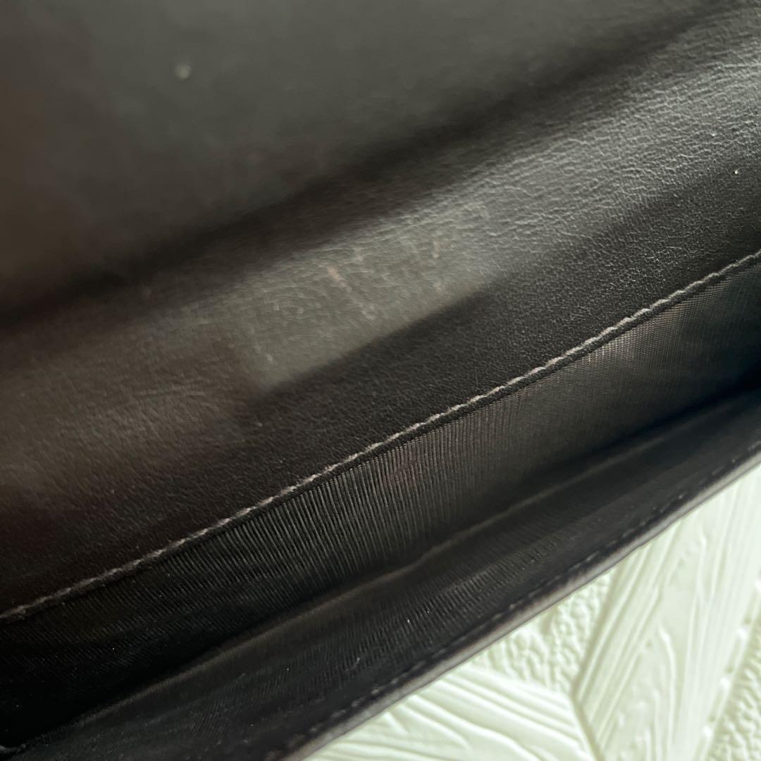 GUCCI 財布　ブラウンレザー 二つ折り財布　型押し