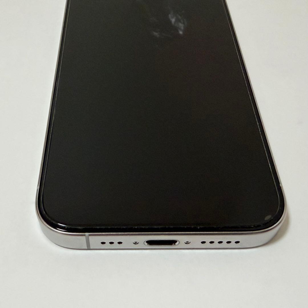 値下!!⭐️iPhone15proケース、カバー、レンズカバー、ネックストラップ付