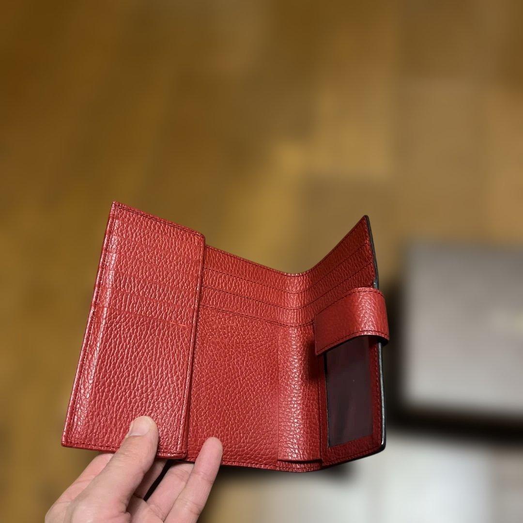 GUCCI、レザー 赤 三つ折り財布 箱付き