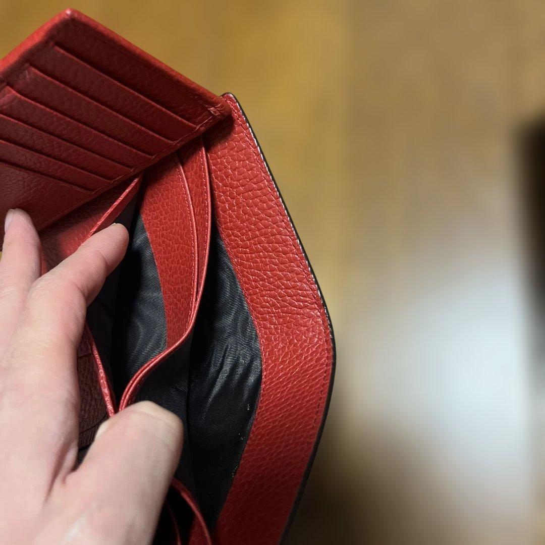 GUCCI、レザー 赤 三つ折り財布 箱付き