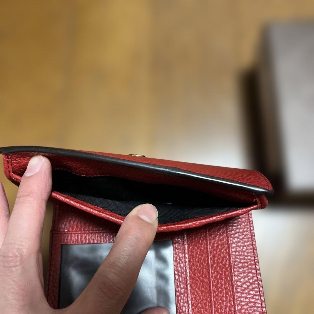 GUCCI、レザー 赤 三つ折り財布 箱付き