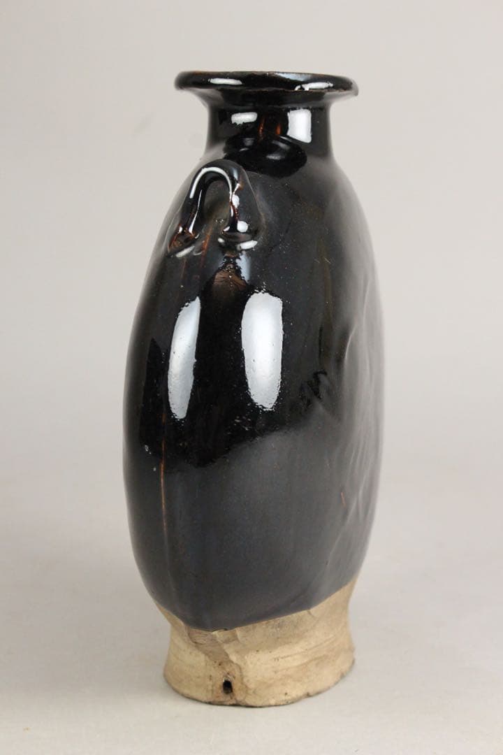 No4476 中国美術　磁州窯　黒釉葉文扁壷　木製台/木箱付　花器　送料無料