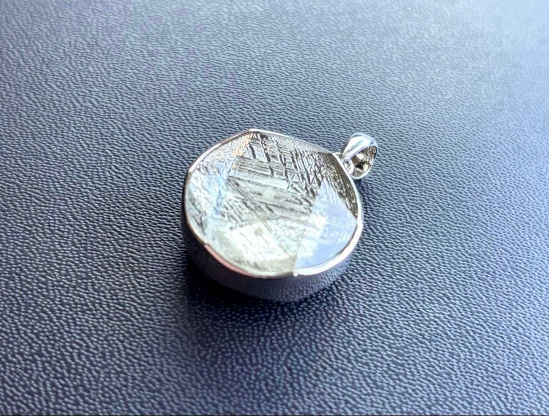 ナデシコ　究極品質　レインボーアンモライトとシルバーギベオンの六芒星PT