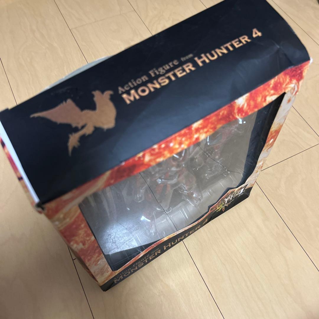 【即購入ok!!】モンスターハンター4 レウスシリーズ装備ハンター (剣士)