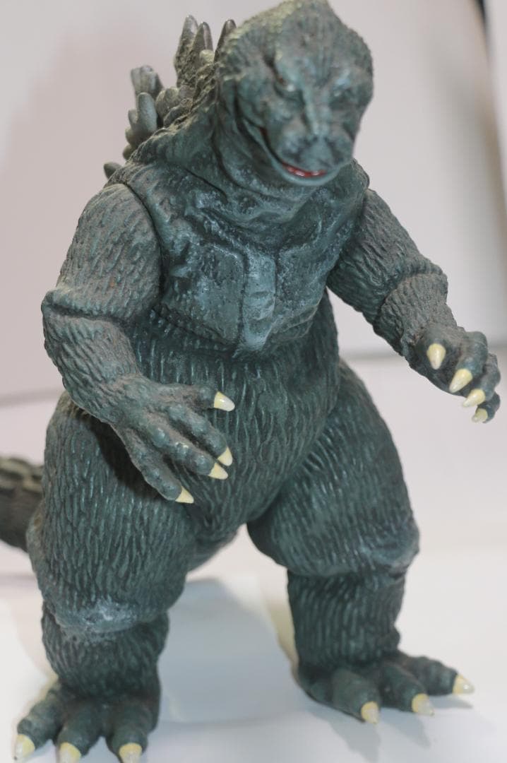 ゴジラ（１９６２年キンゴジ版）フィギャー　全高：約２７㎝　完成品　中古品