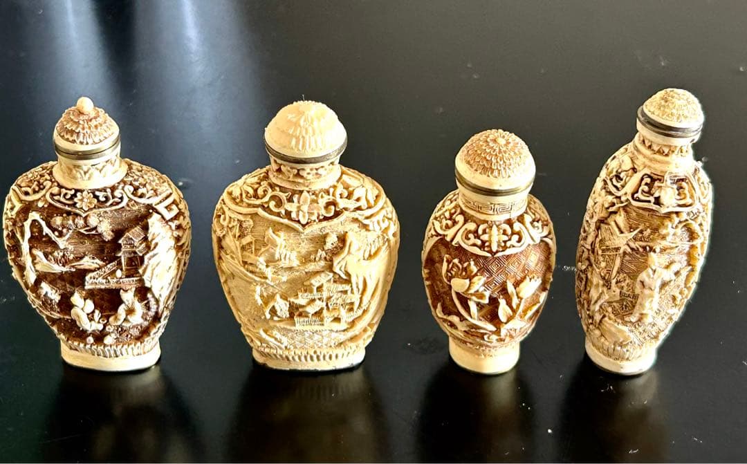 【中華民国骨董】ヴィンテージ 中国 彫刻樹脂 スナフボトル マッチングトップ4点