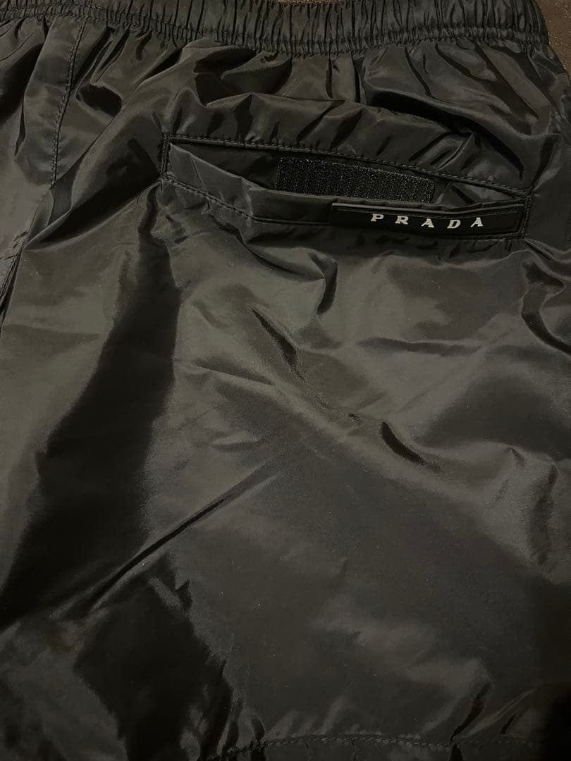 新品PRADAプラダ メンズ水着 スイムウェア 短パン ショーツ ハーフパンツ黒