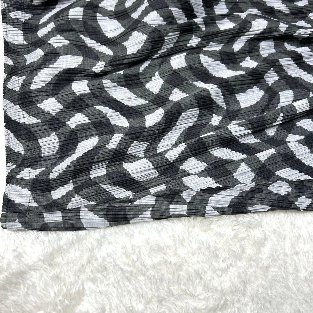 PLEATS PLEASE プリーツプリーズ イッセイミヤケ　総柄 スカート