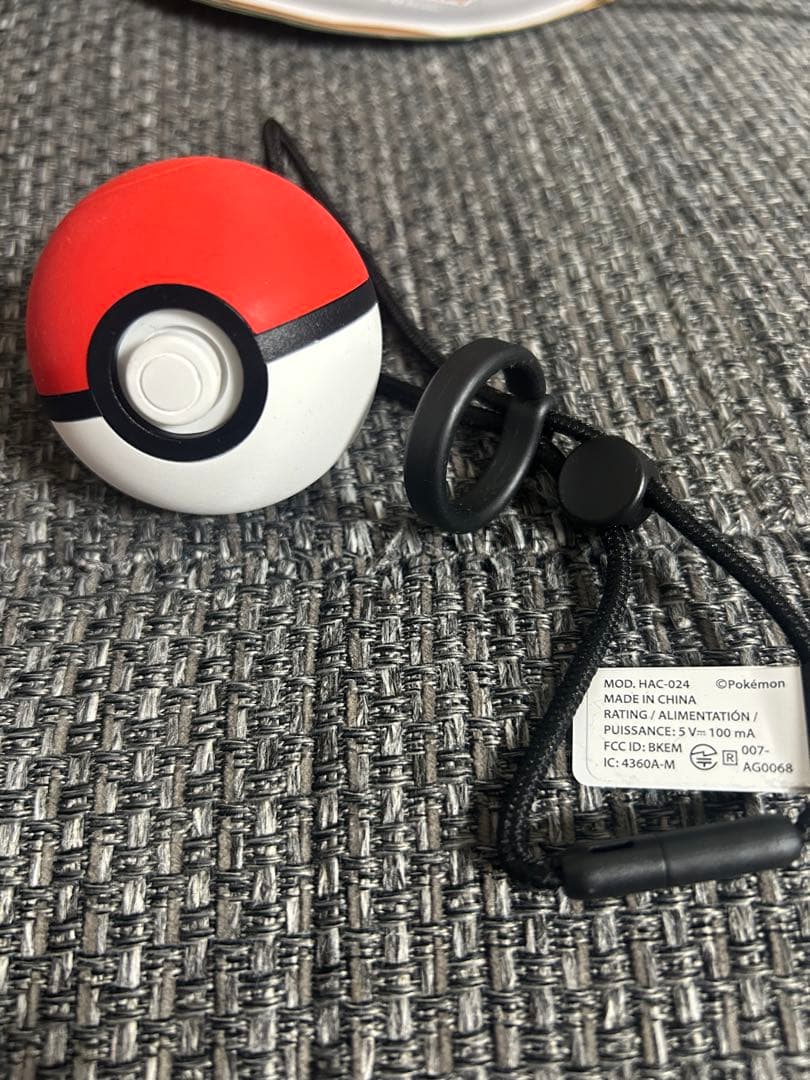 Nintendo Switch ポケモンイーブイ・ピカチュウデザイン 本体