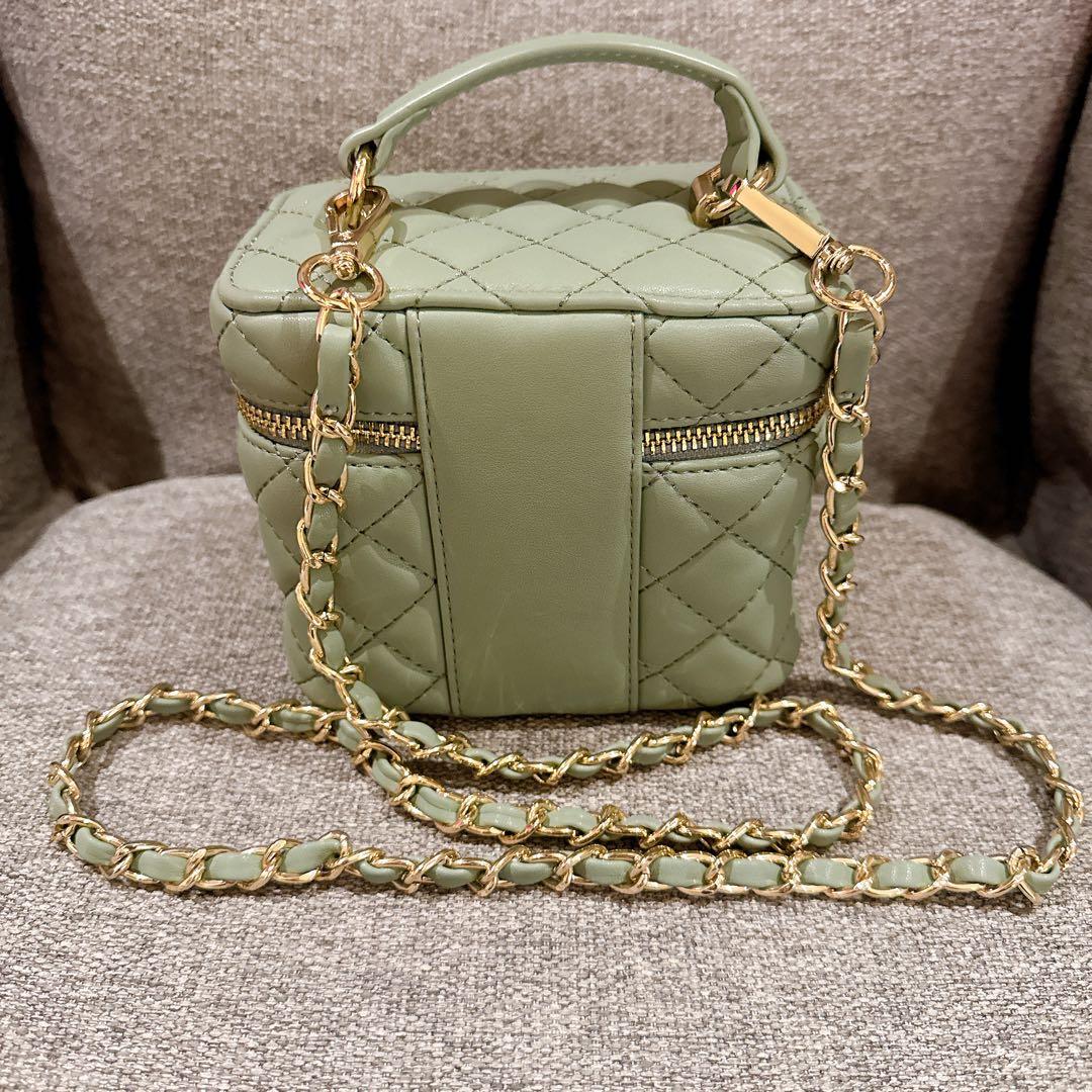 ダーリッチ 【ゴールドパーツ】キルティングスクエアミニバッグ