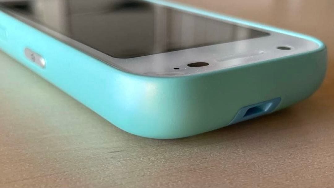 au mamorino6 マモリーノ6 ミント本体 キッズ携帯 充電器付き！