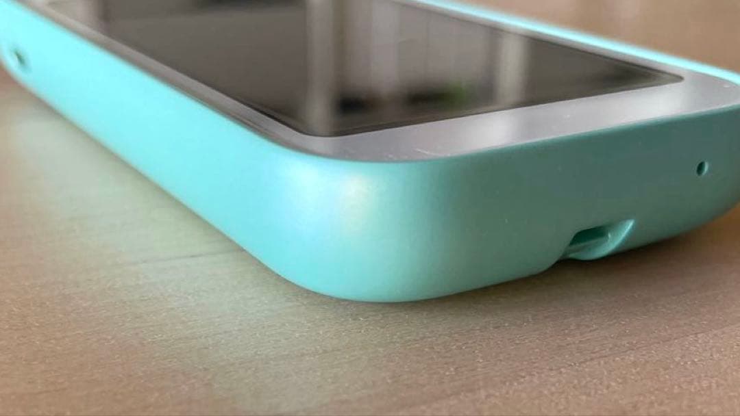 au mamorino6 マモリーノ6 ミント本体 キッズ携帯 充電器付き！