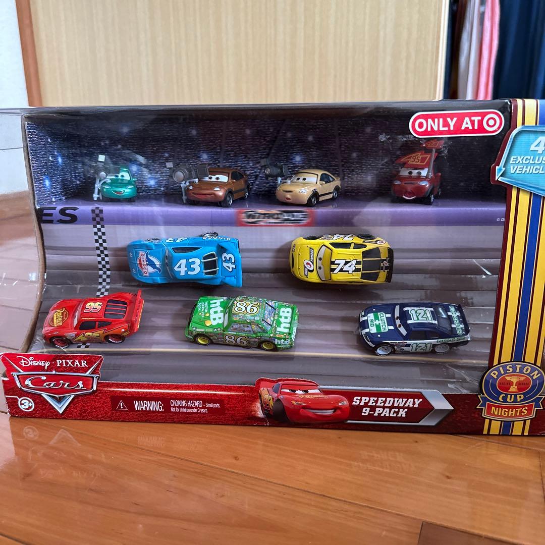 【カーズまとめ売り】トミカ44台　MATEL2台　スピードウェイ9パック