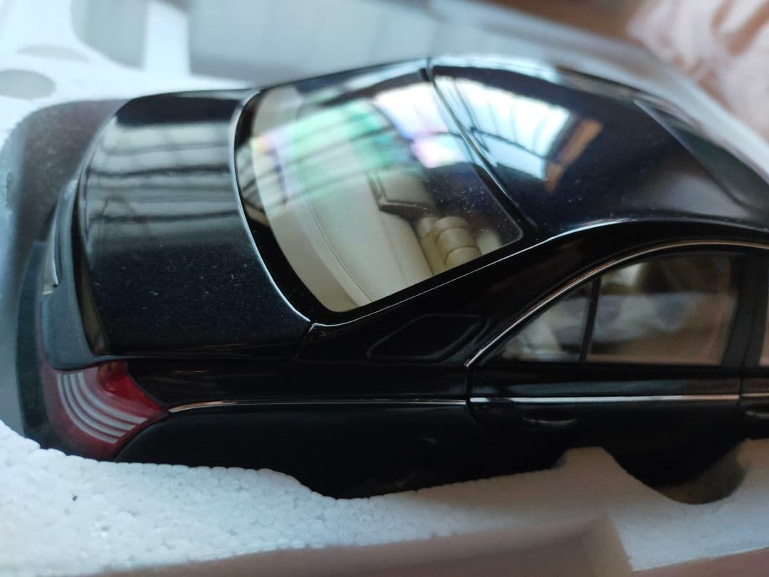 ミニカー Autoart1/18  Maybach 57 22\" Wheel