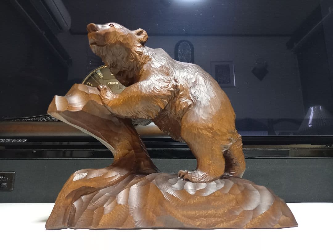 希少　アイヌ　熊　一刀彫　木彫り　堀井作　銘有り　中型　サイズ