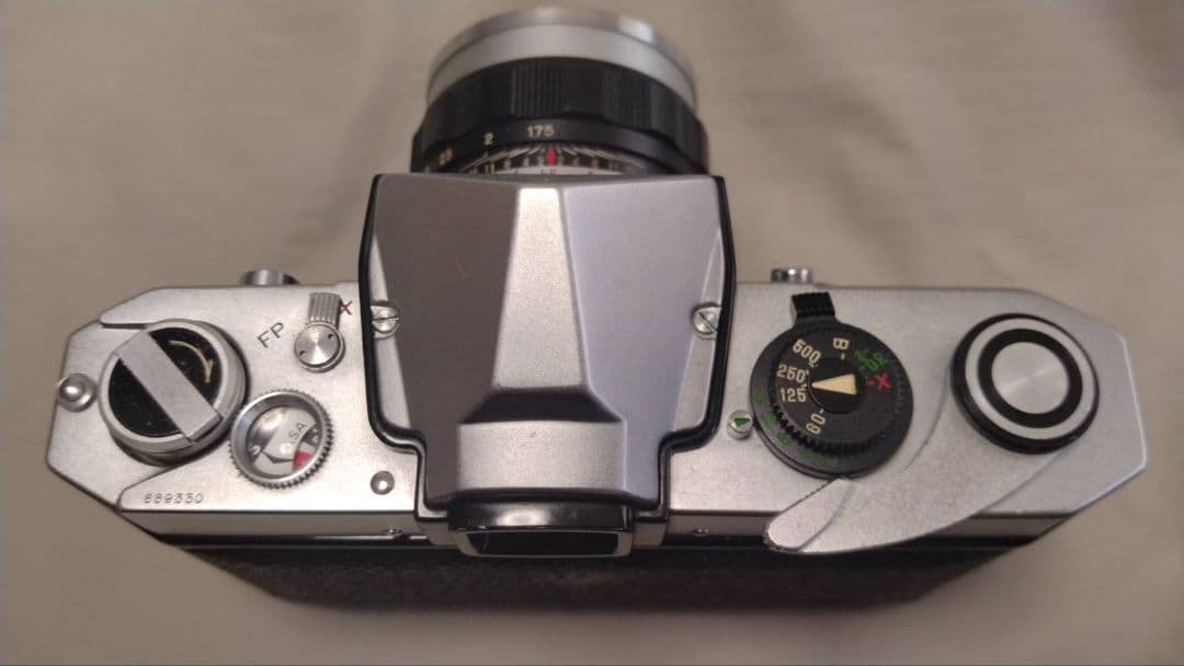 Petri Penta フィルムカメラ 50mm f/2