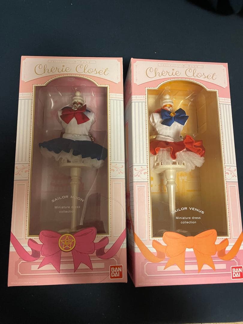 セーラームーン・セーラー・ヴィーナス アクセサリースタンド2体セット