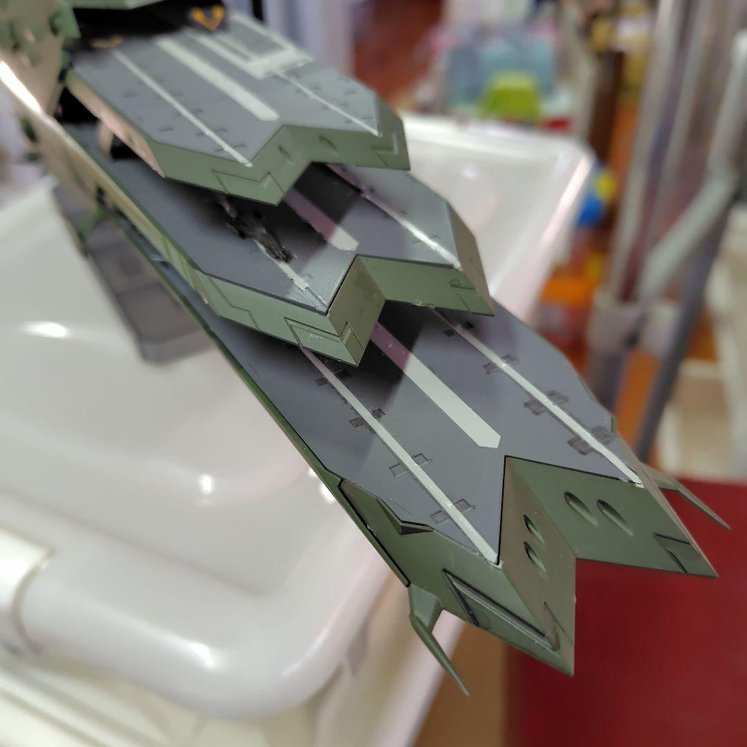 1/1000ガイペロン級多層式航宙母艦バルグレイ完成品