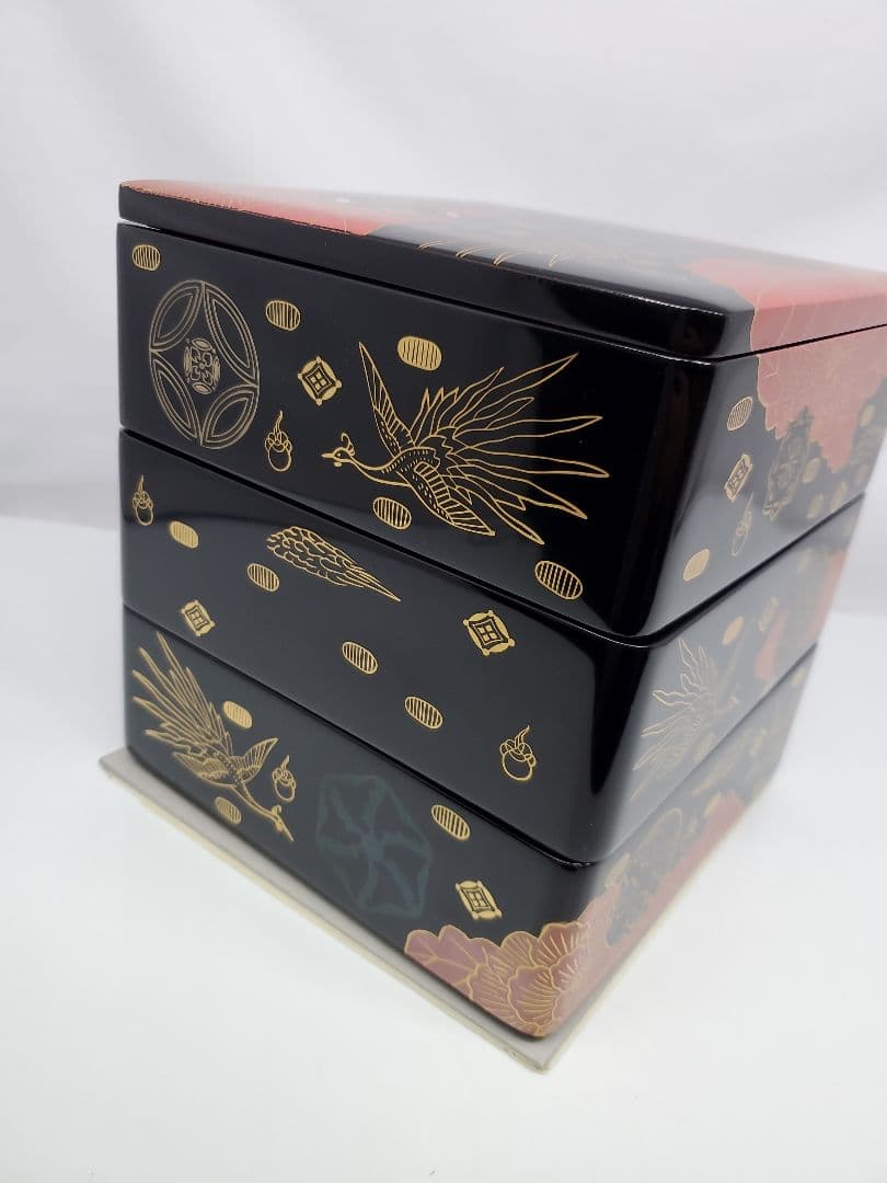 【会津漆器　錦絵蒔絵　三段重箱】天然木製　白木屋漆器店　お重