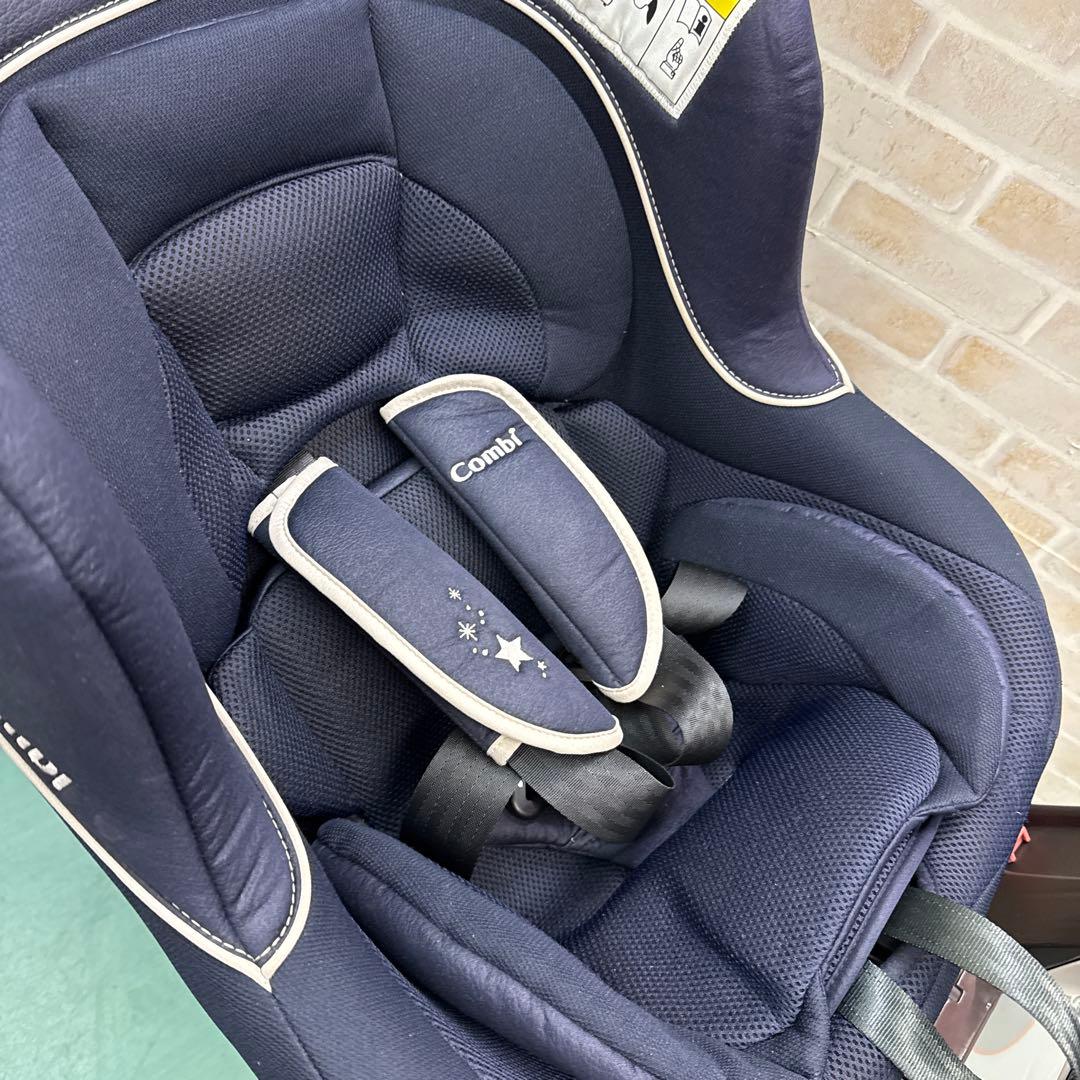 コンビ　クルムーヴ　シンプルライト　チャイルドシート 回転式　新生児から